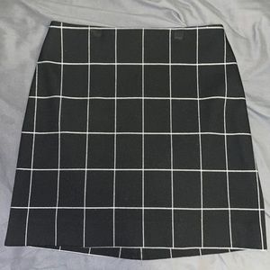 H&M Black/White Square Pattern Skirt US 2